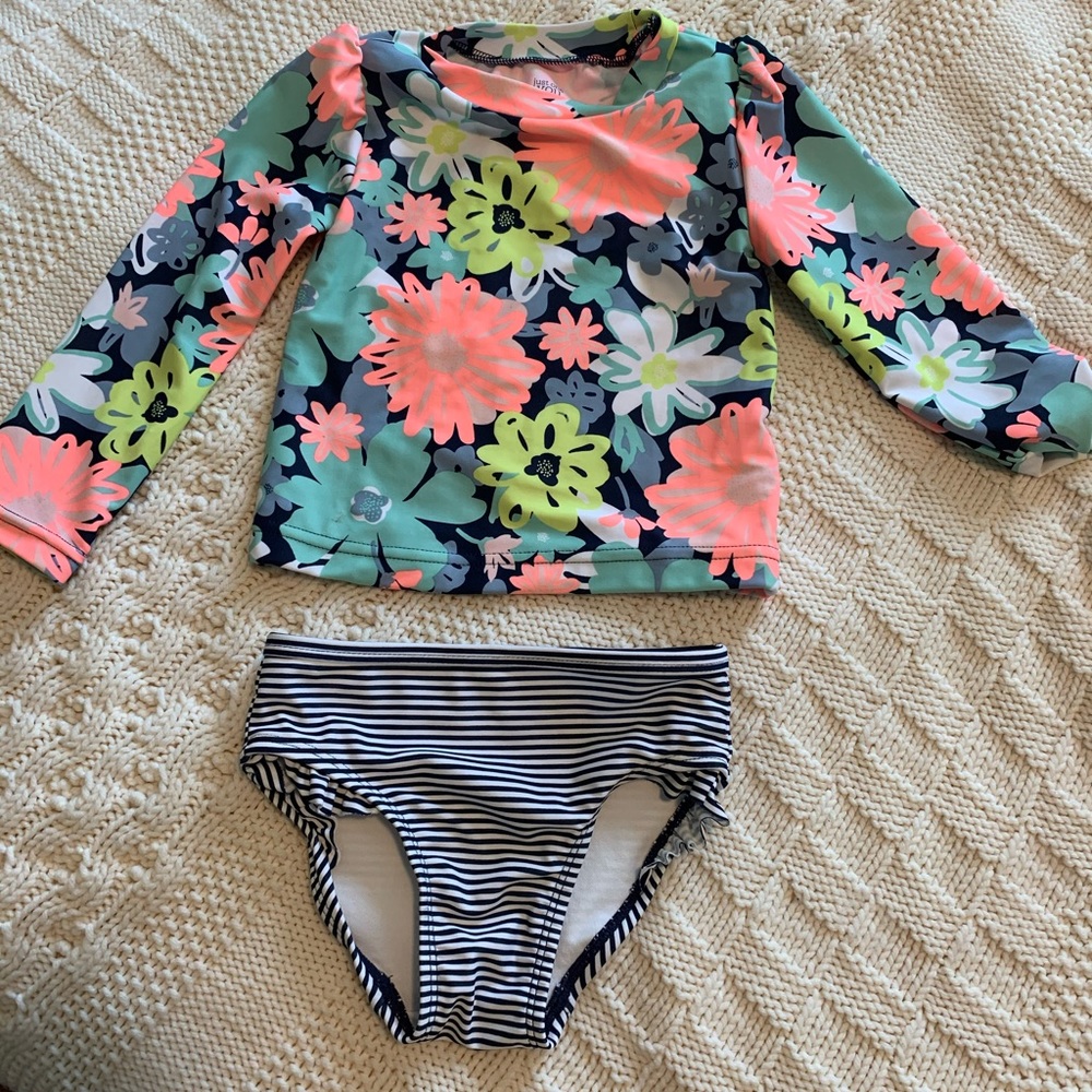 Carters 2T swim suit set